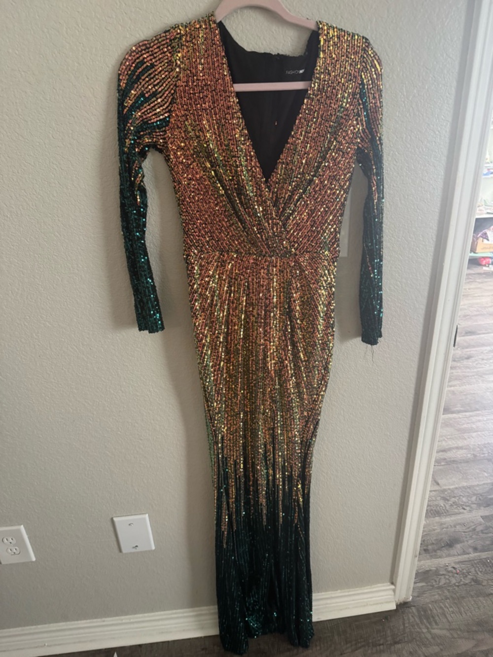 Long Sleeve Sequin Maxi Dress in Green and Gold